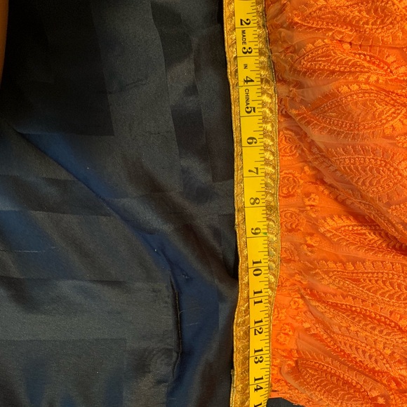 Lehenga gold and peach /pink intricately designed - Picture 4 of 11